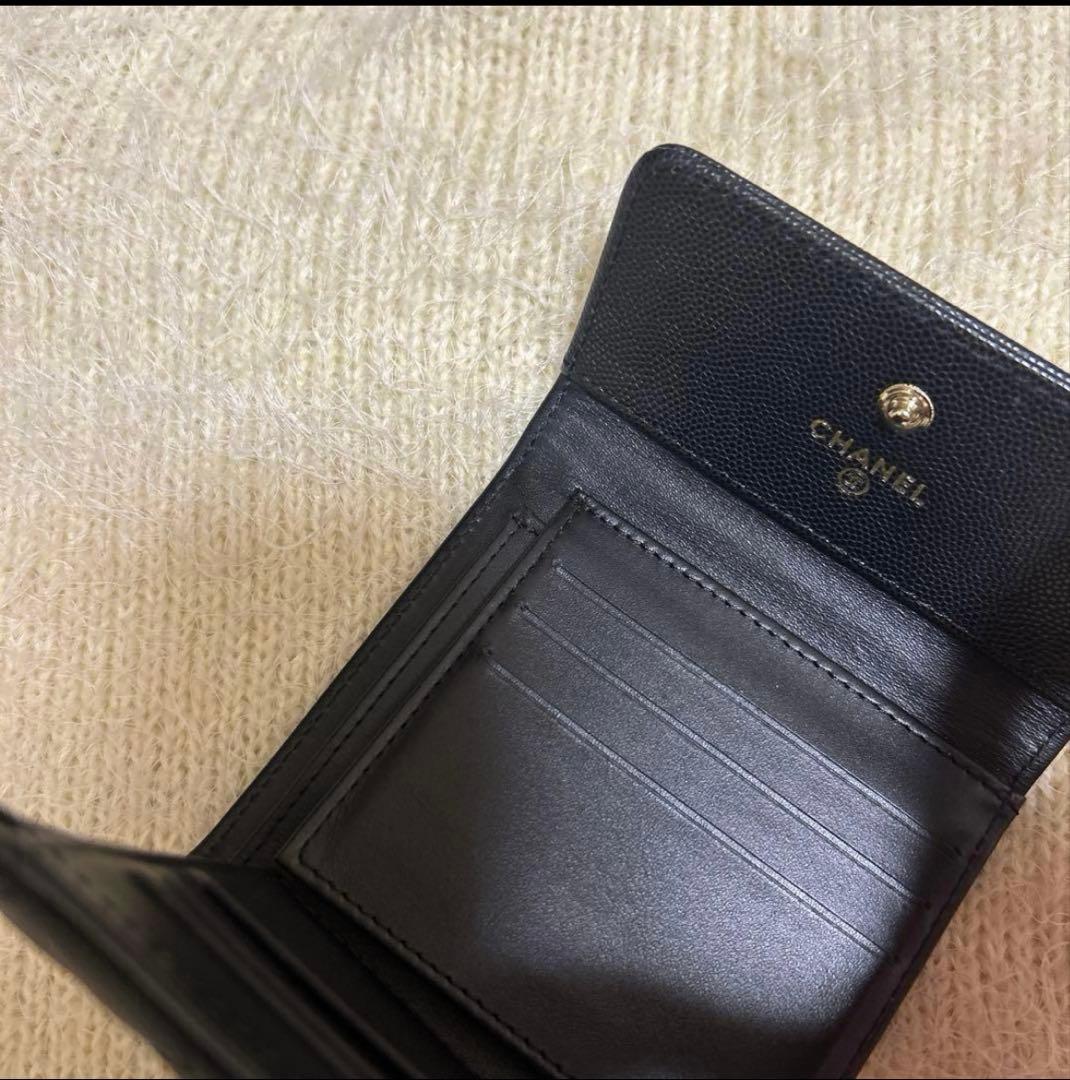 週末価格‼️ブラックレザー三つ折り財布ノベルティ