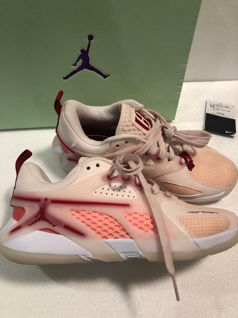 【新品】JORDAN バッシュ　25㎝