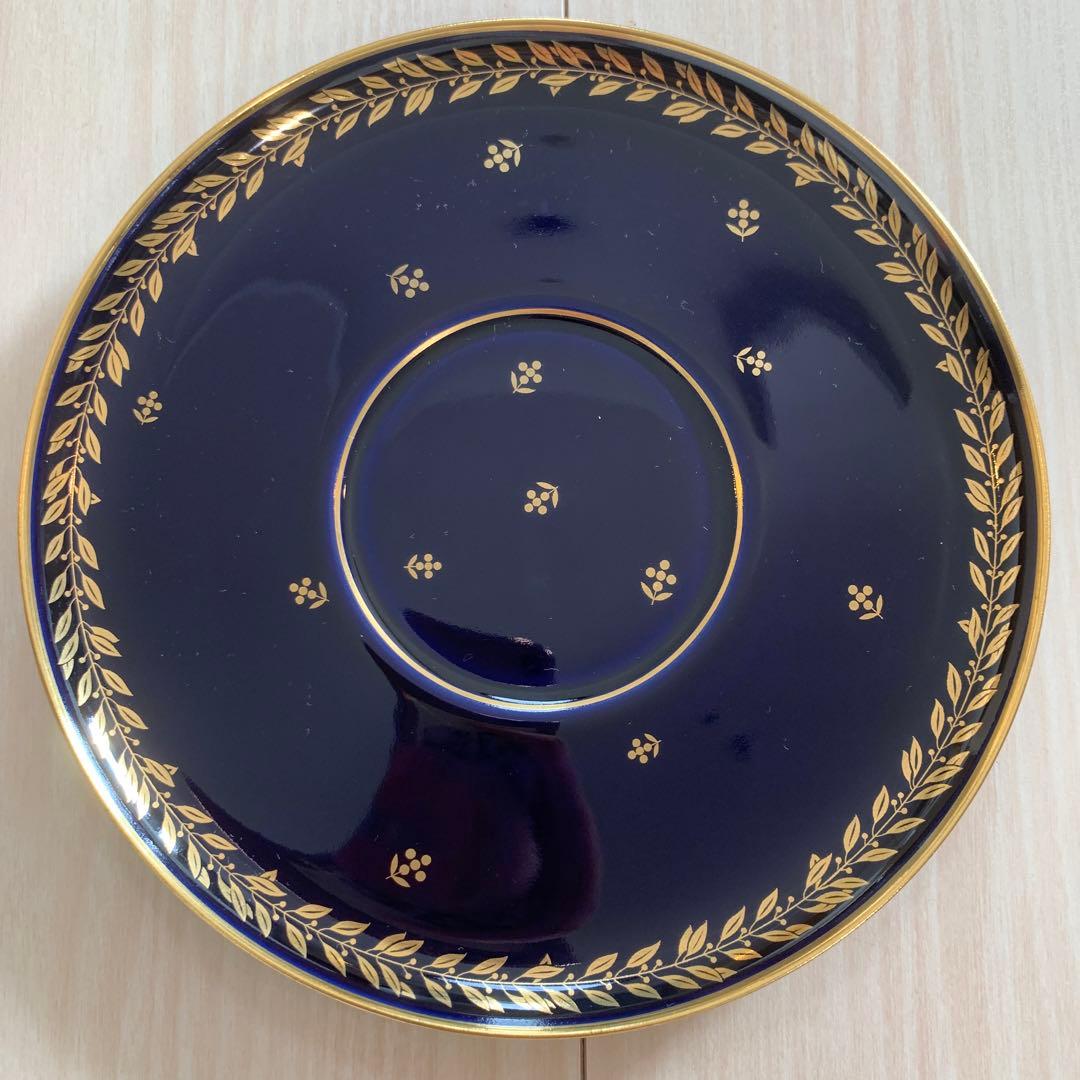 セーブル(Sevres) ペイル24K金彩装飾スープカップとプレート