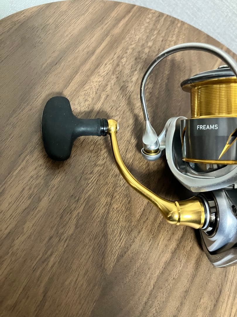 Daiwa スピニングリール　21フリームスLT3000-CXH