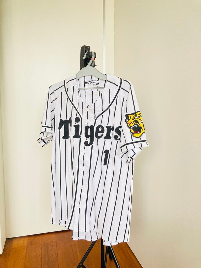 ミズノ 阪神タイガース　鳥谷　ユニフォーム　メンズM 鳥谷敬　 刺繍 ミズノ製