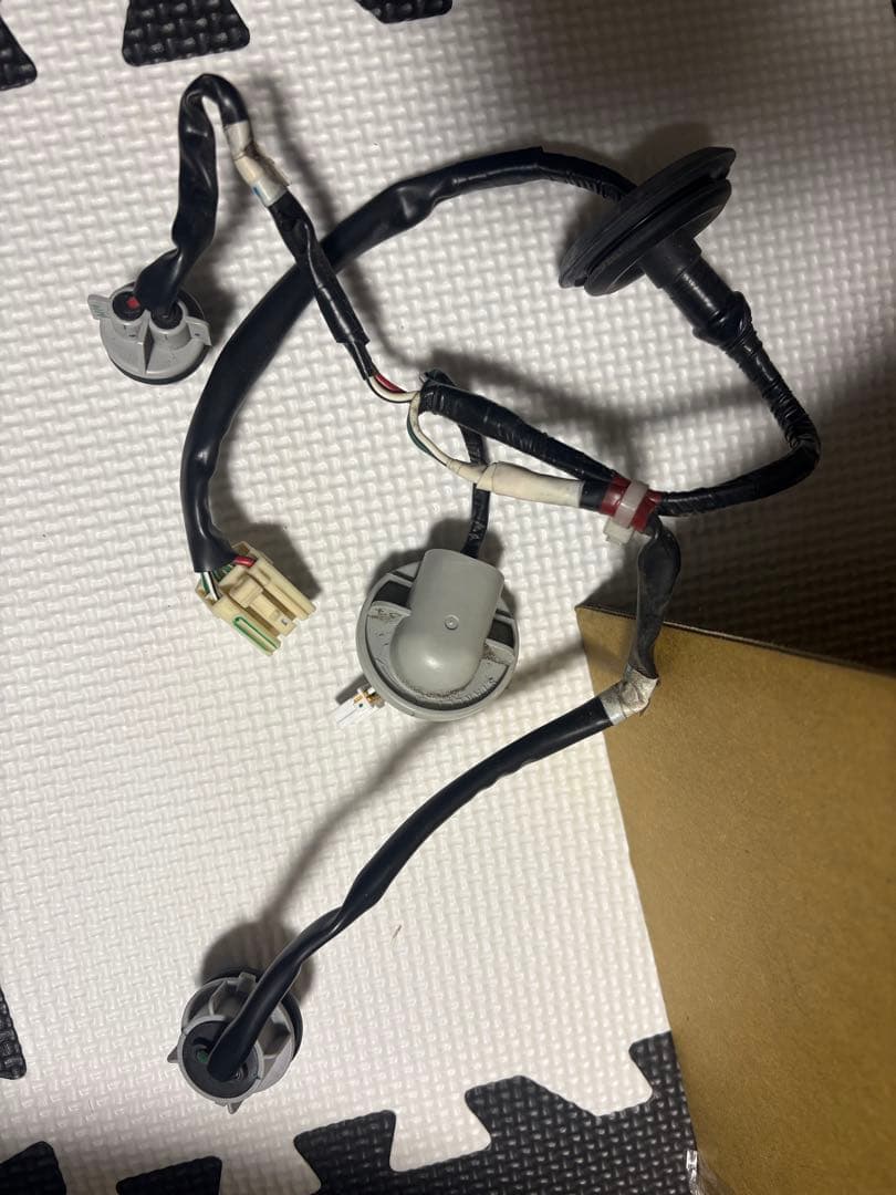トヨタ　アクア　nhp10 テールランプ　テールレンズ