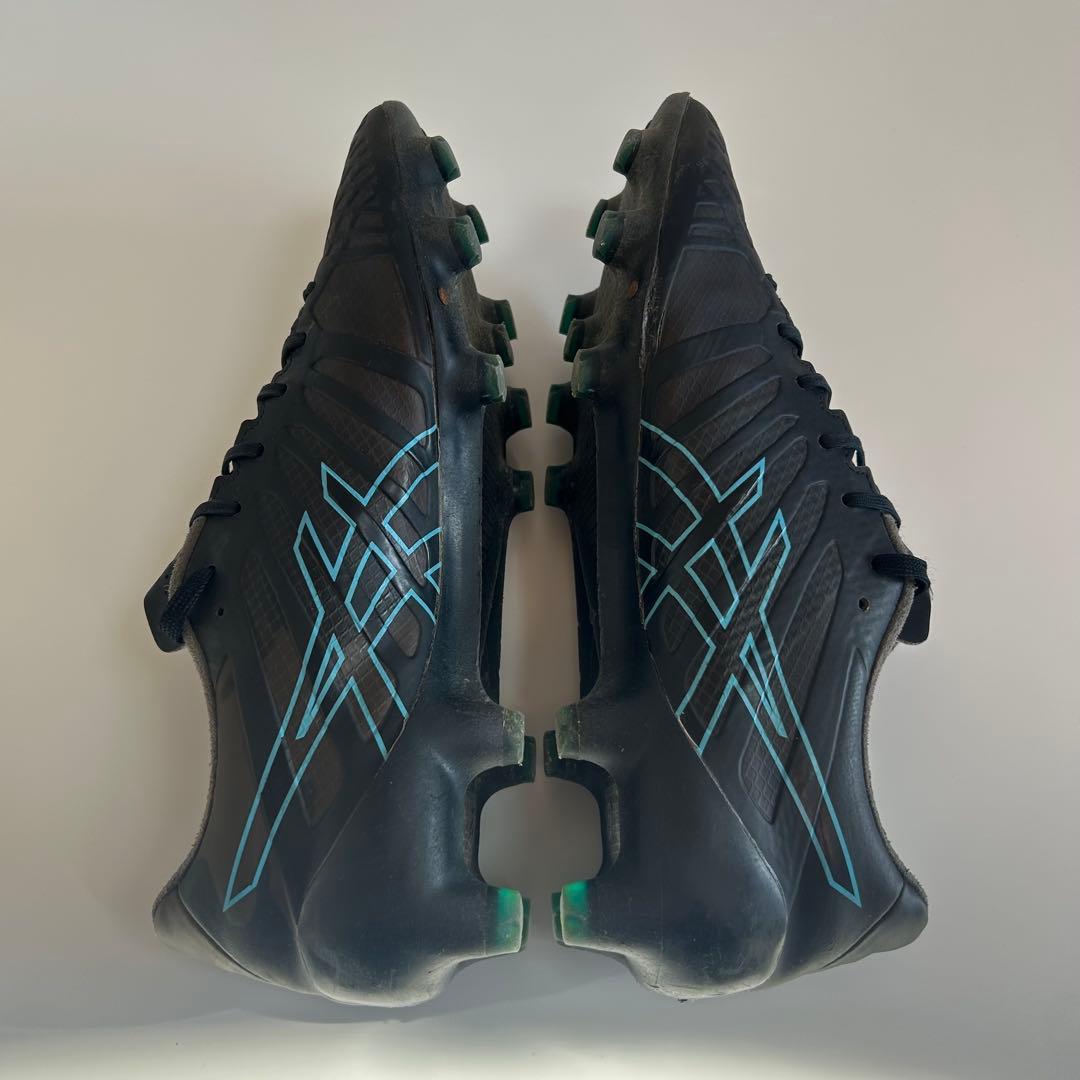 廃盤モデル　アシックス DSライトアクロス　25.0cm サッカー スパイク