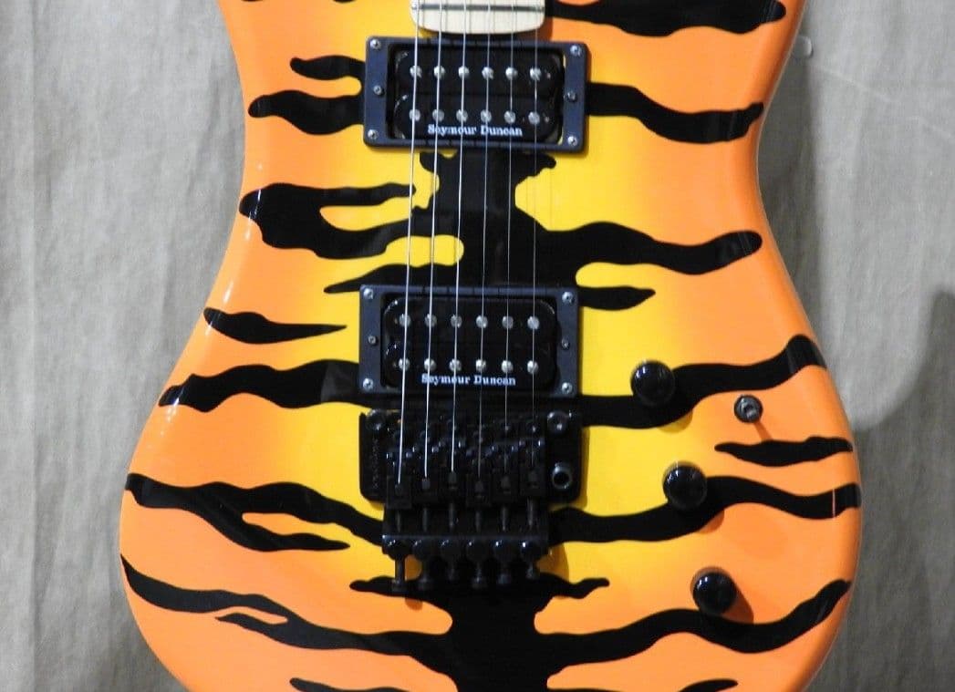 ギター KRAMER Pacer Vintage Orange Tiger