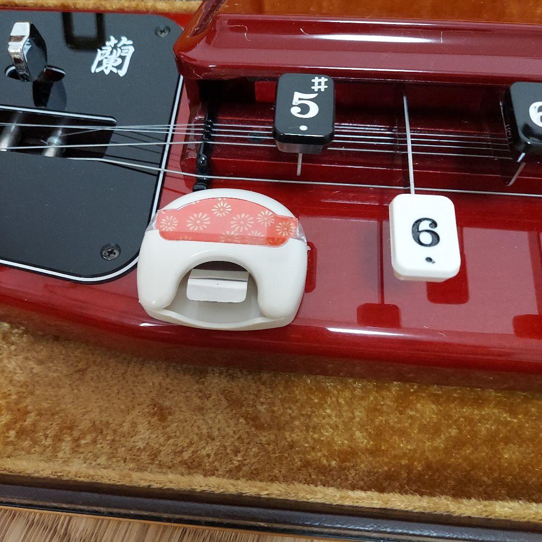 赤い大正琴 6弦 ケース付き