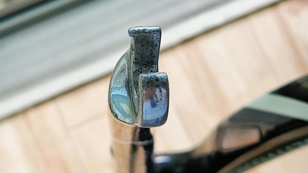 ❖SPECIALIZED FACT カーボンフォーク❖700C　ショック減衰