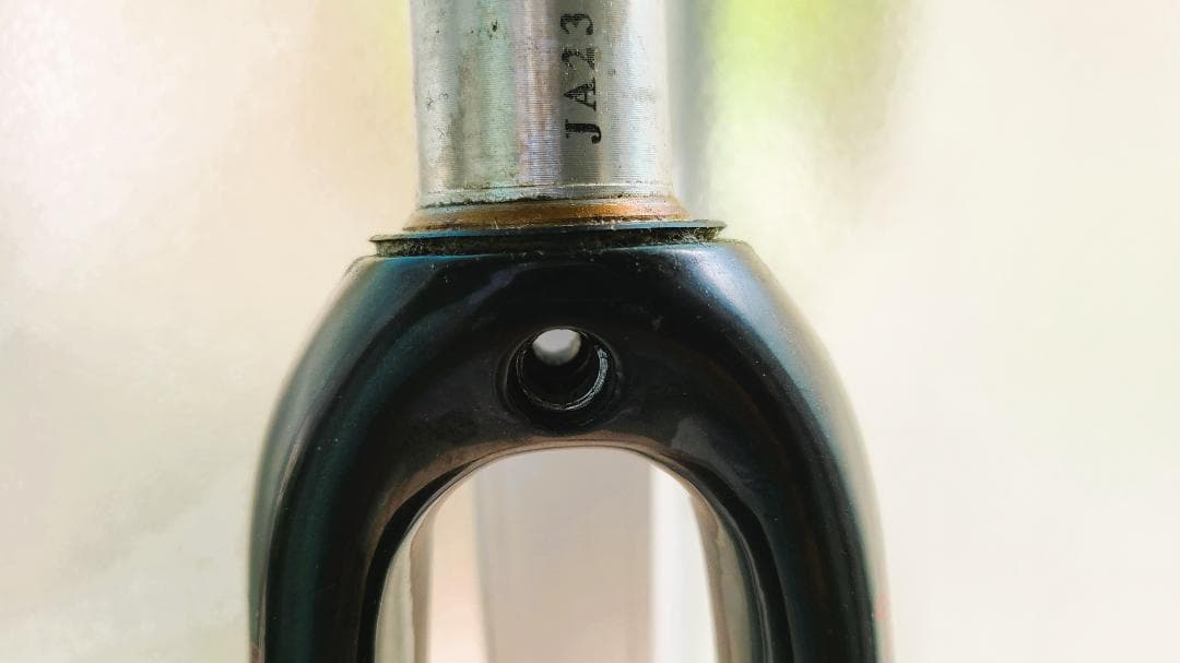 ❖SPECIALIZED FACT カーボンフォーク❖700C　ショック減衰