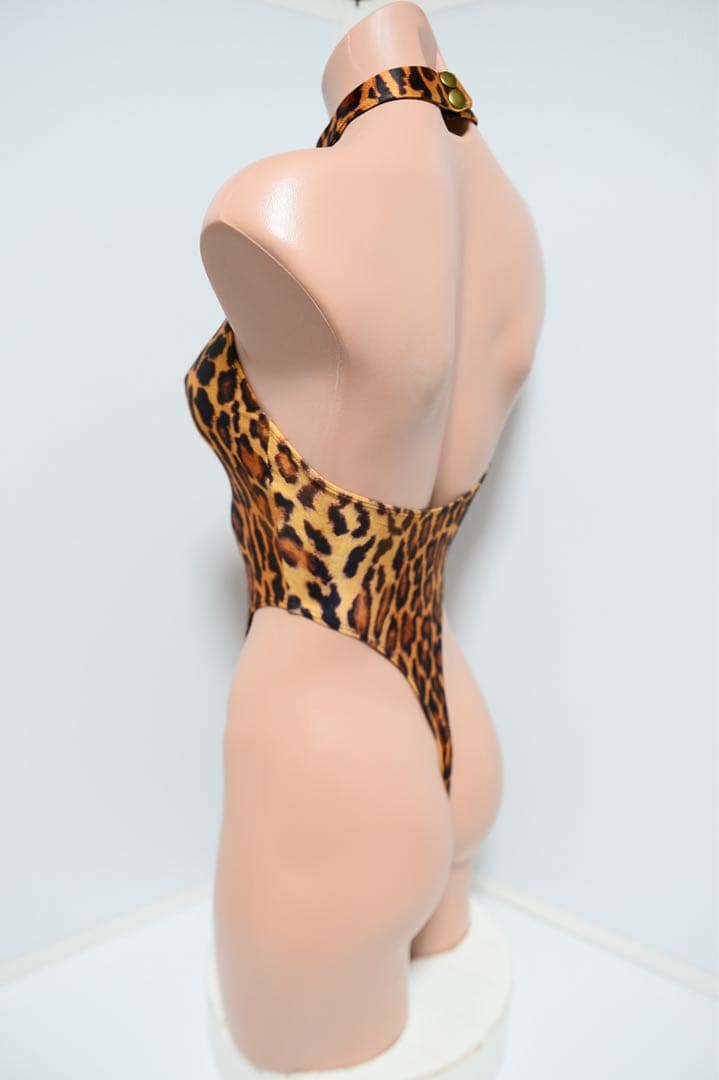 ヒョウ柄ハイネックレオタード