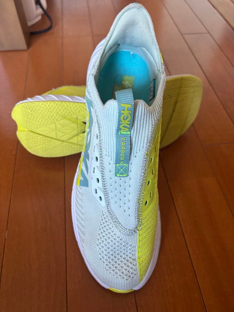 ホカ　hoka カーボンX3 26.5 数回のみ20キロ使用。 送料込みで