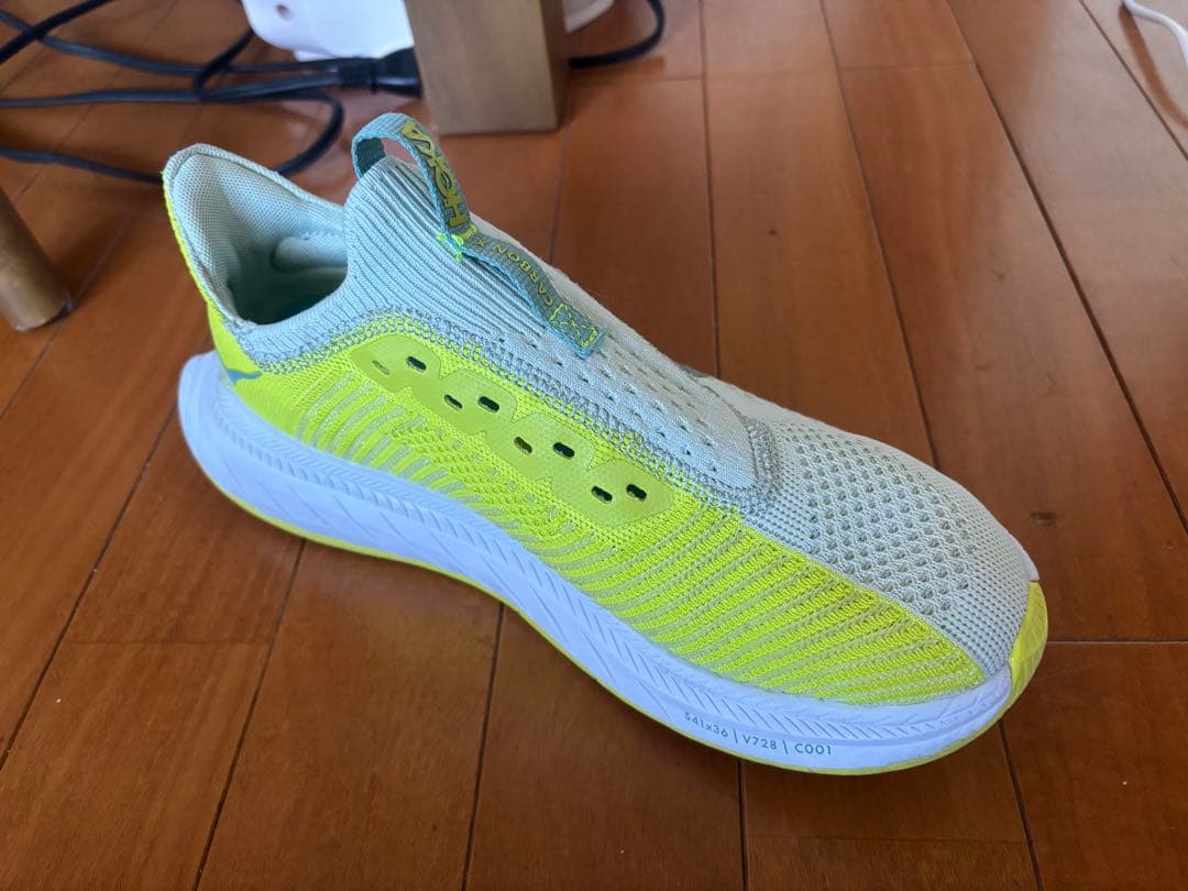 ホカ　hoka カーボンX3 26.5 数回のみ20キロ使用。 送料込みで