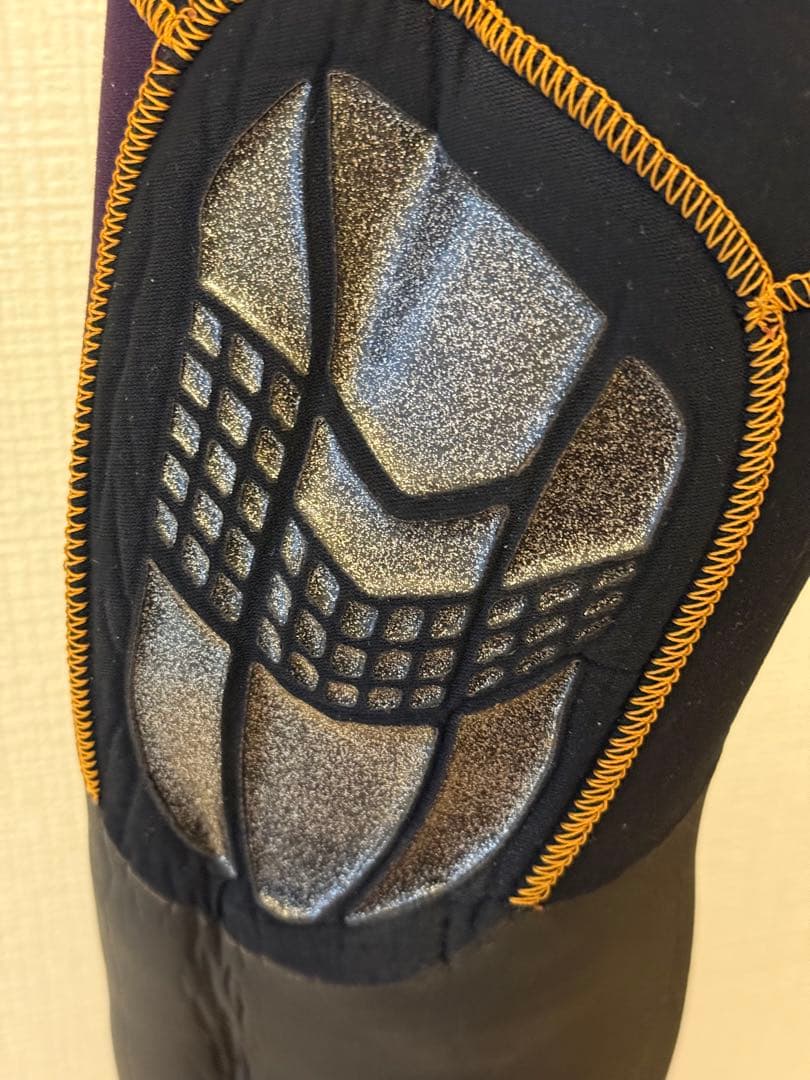 BILLABONG ビラボン　裏起毛　黒紫　ウエットスーツ