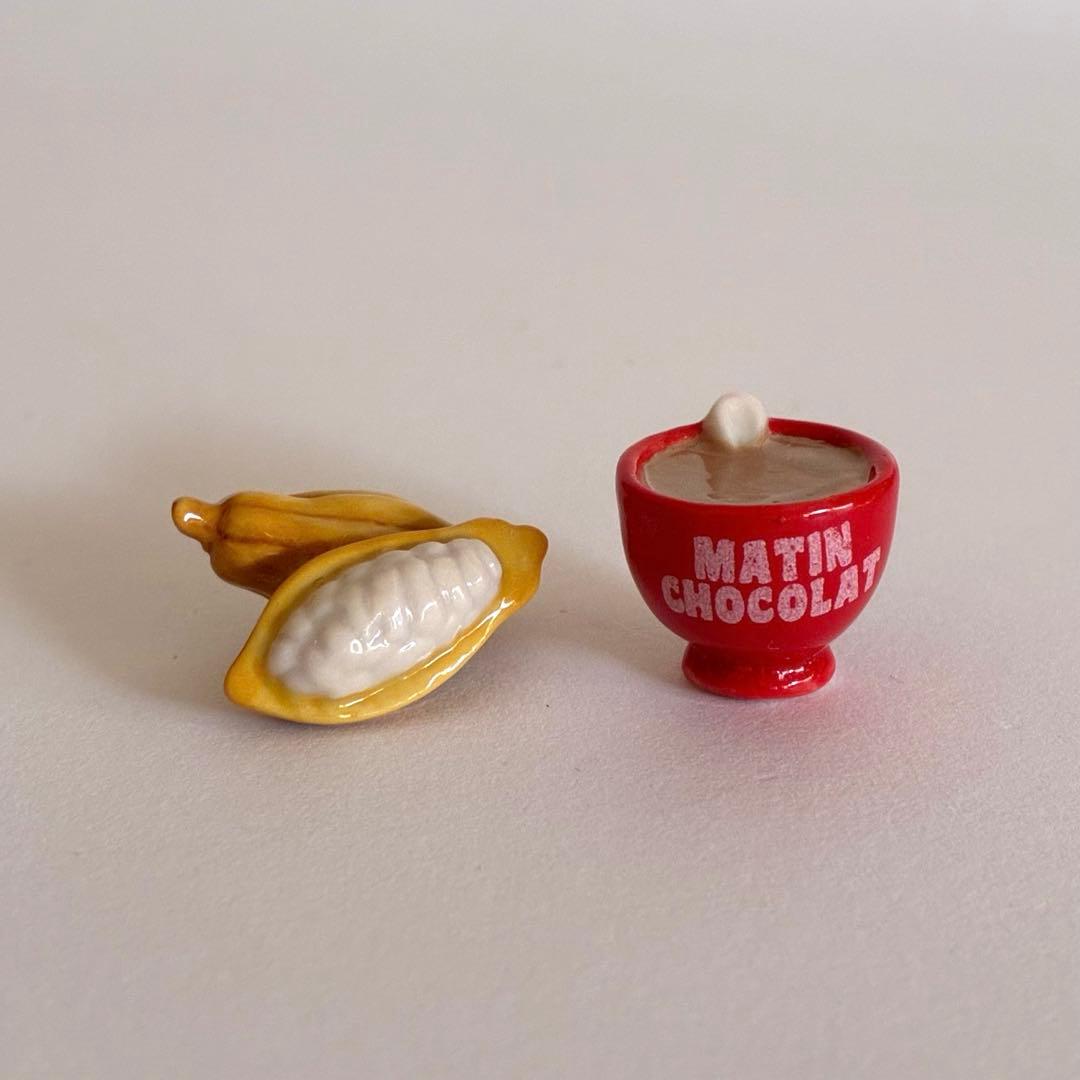 全部チョコレート　希少品　フェーブ　フェーヴ　フランス　陶器　ミニチュア　置物