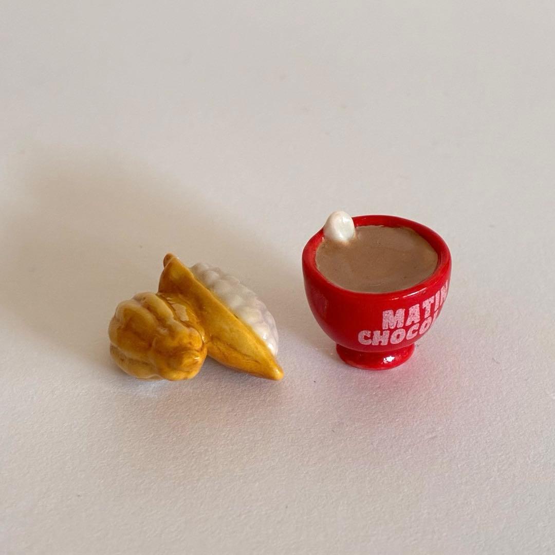 全部チョコレート　希少品　フェーブ　フェーヴ　フランス　陶器　ミニチュア　置物