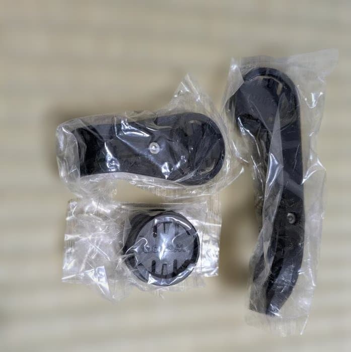 ほぼ未使用　Wahoo ELEMNT 　マウント　センサー付