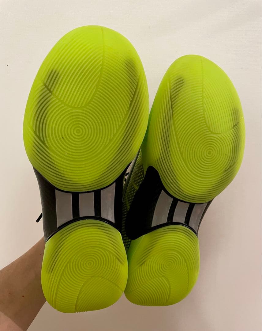 adidas、D.O.N. Issue 6、25.5センチ