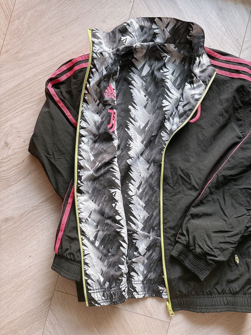 美品★adidas Juventus ピステ ウィンドブレーカー アンセム