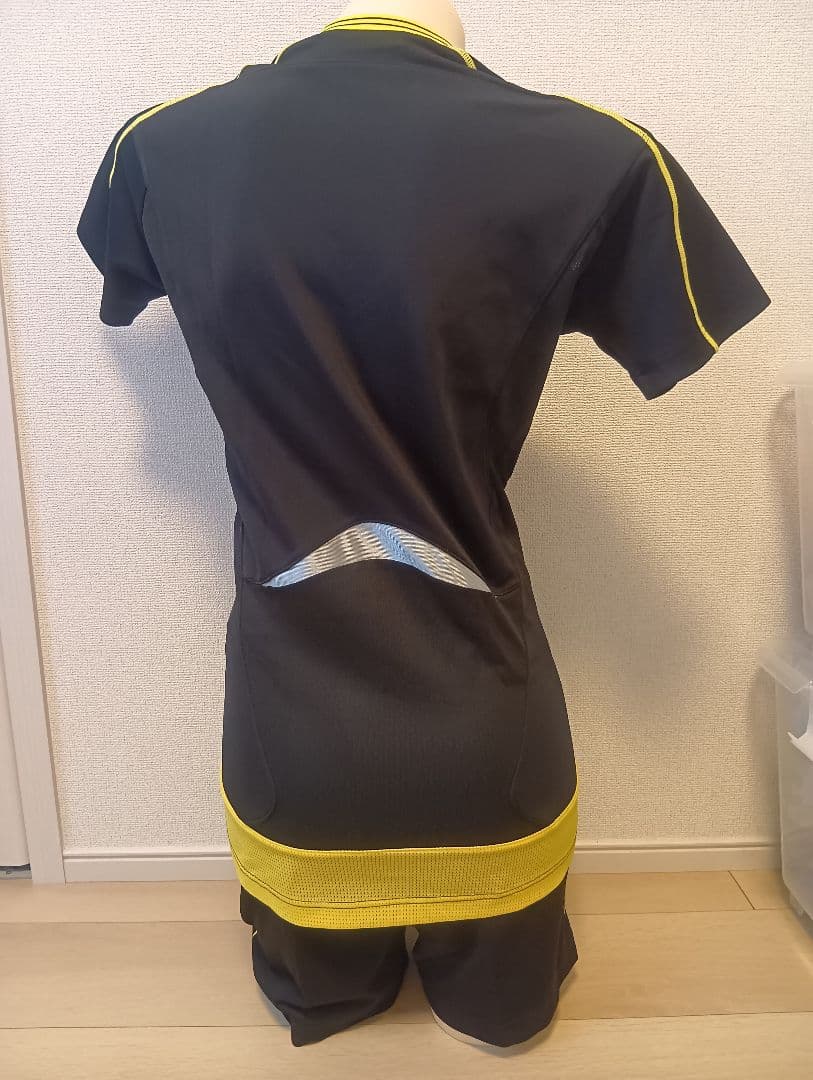 ミズノ Mizuno バレーボール ユニフォーム Mサイズ プラクティスシャツ