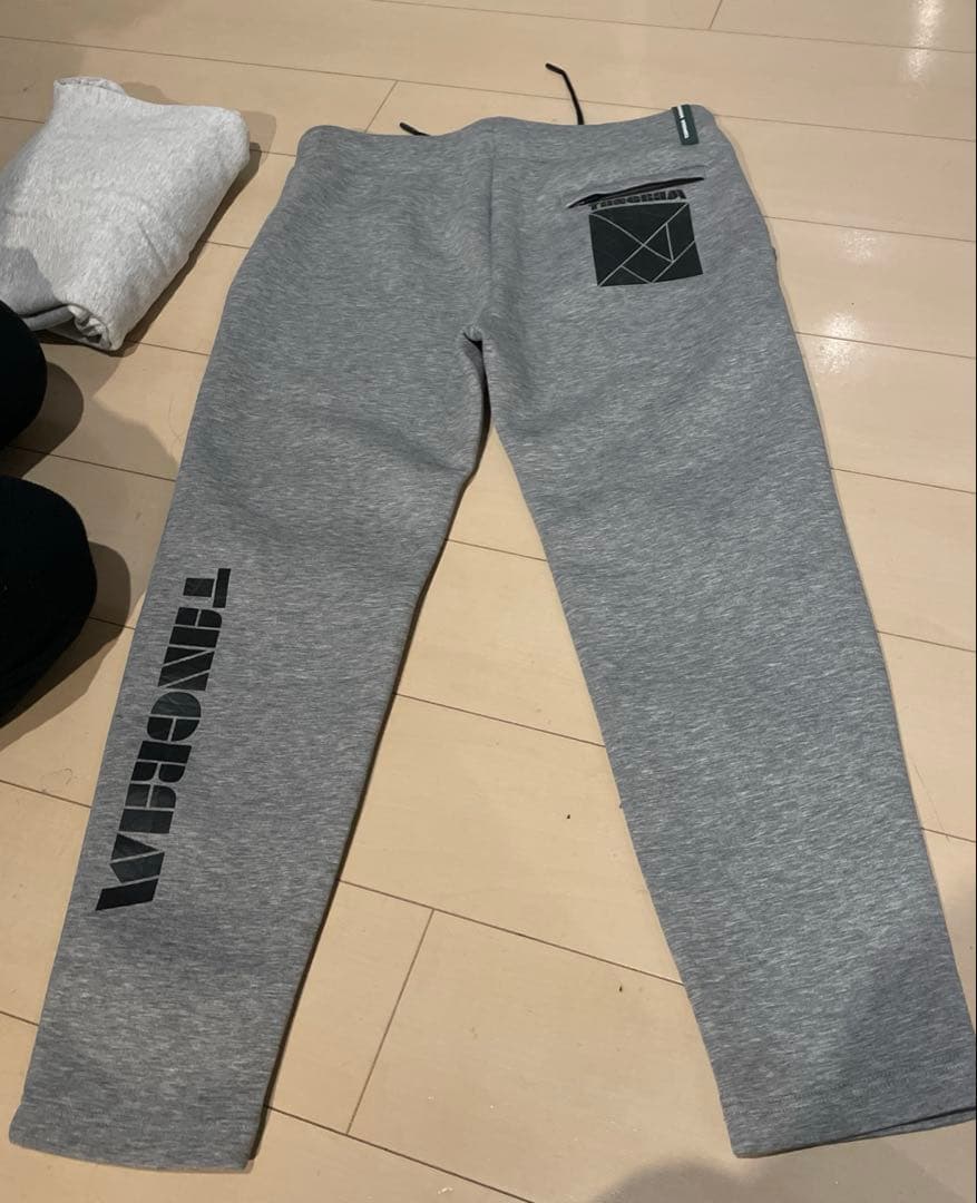tangram スウェットパンツ