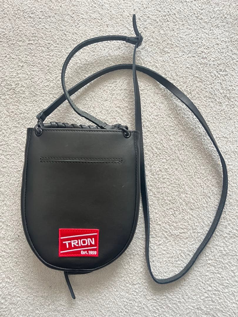 TRION グローブサコッシュ