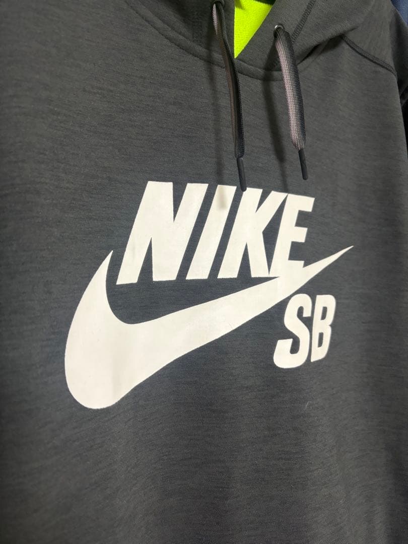 NIKE SB フード付きパーカー XL グレー　ナイキ