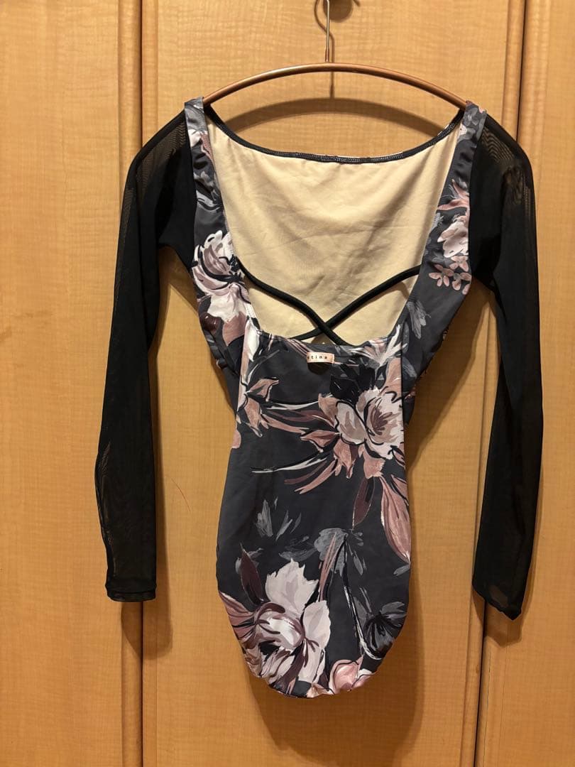 stina スティナ　花柄プリント 長袖 バレエレオタード Pサイズ