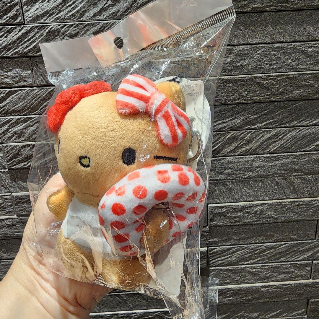 Lovetoxicハローキティコラボ 日焼けマスコットキーチェーバッグチャーム