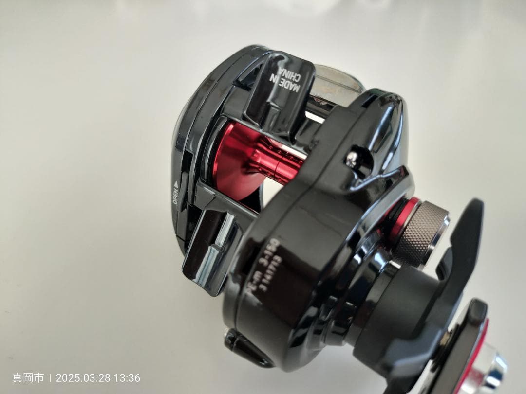【美品】ダイワ フネ XT 150P-OP 右ハンドル　ドラグ9kg