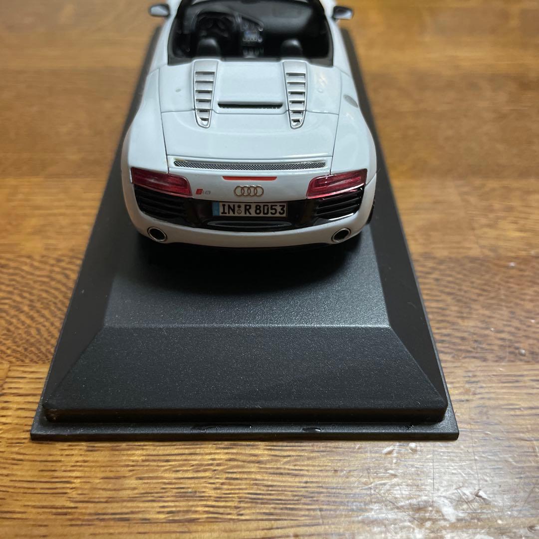 ミニカー schuco 1/43 audi r8 spyder