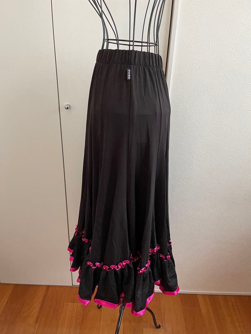 新品❣️未使用❣️ ❤️社交ダンス　ミディアムスカート　ブラック❤️