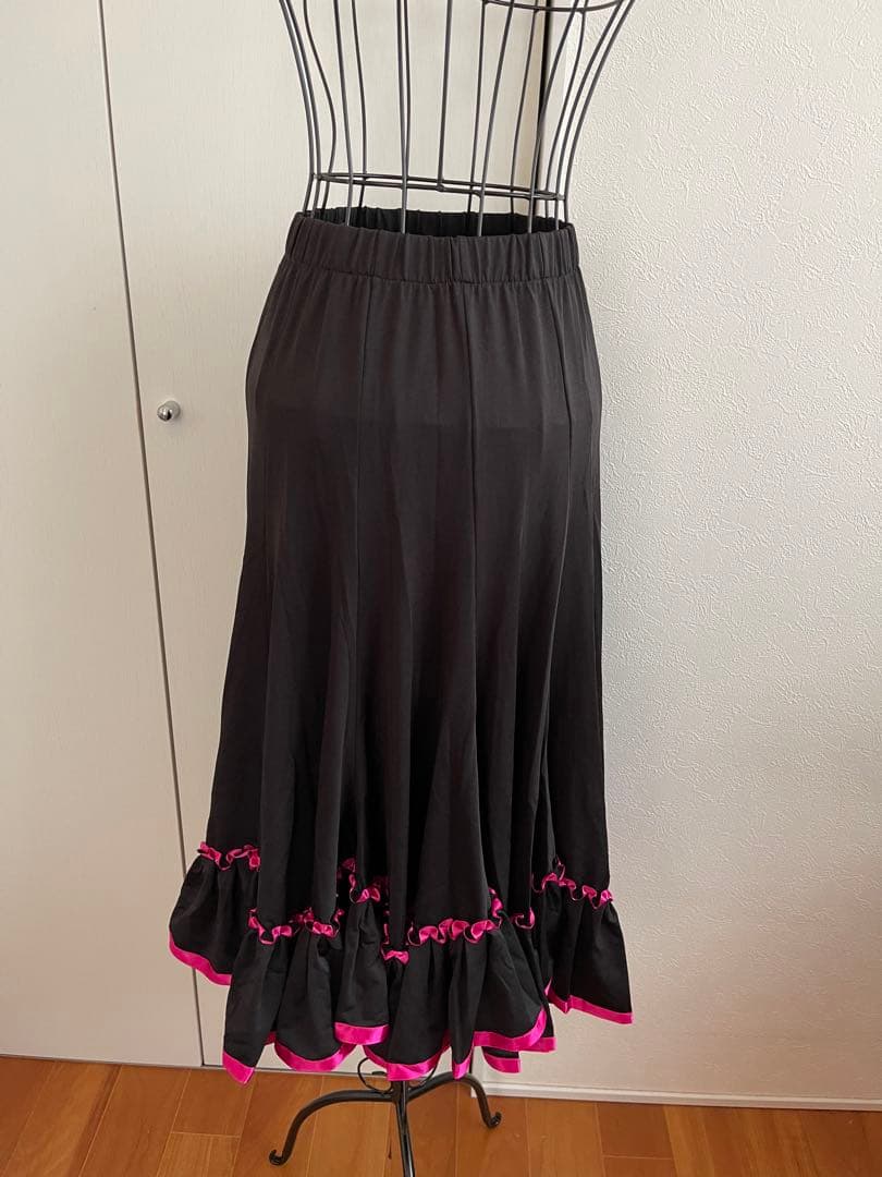 新品❣️未使用❣️ ❤️社交ダンス　ミディアムスカート　ブラック❤️