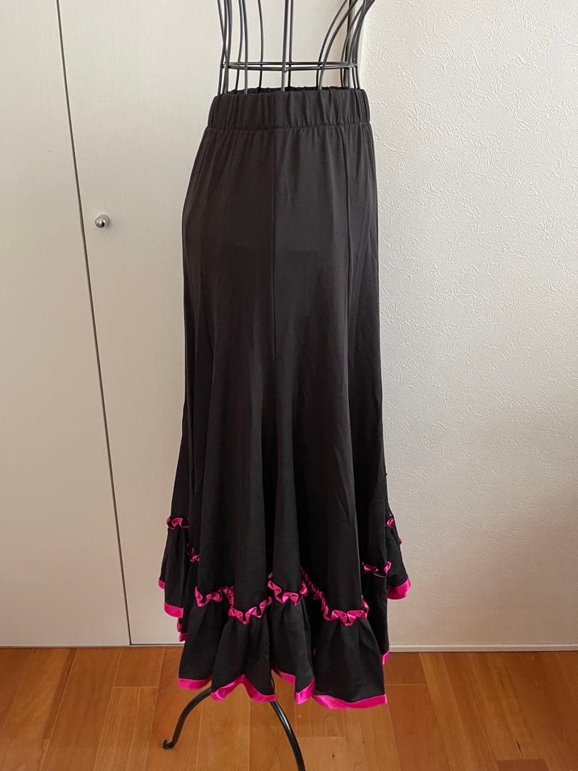 新品❣️未使用❣️ ❤️社交ダンス　ミディアムスカート　ブラック❤️