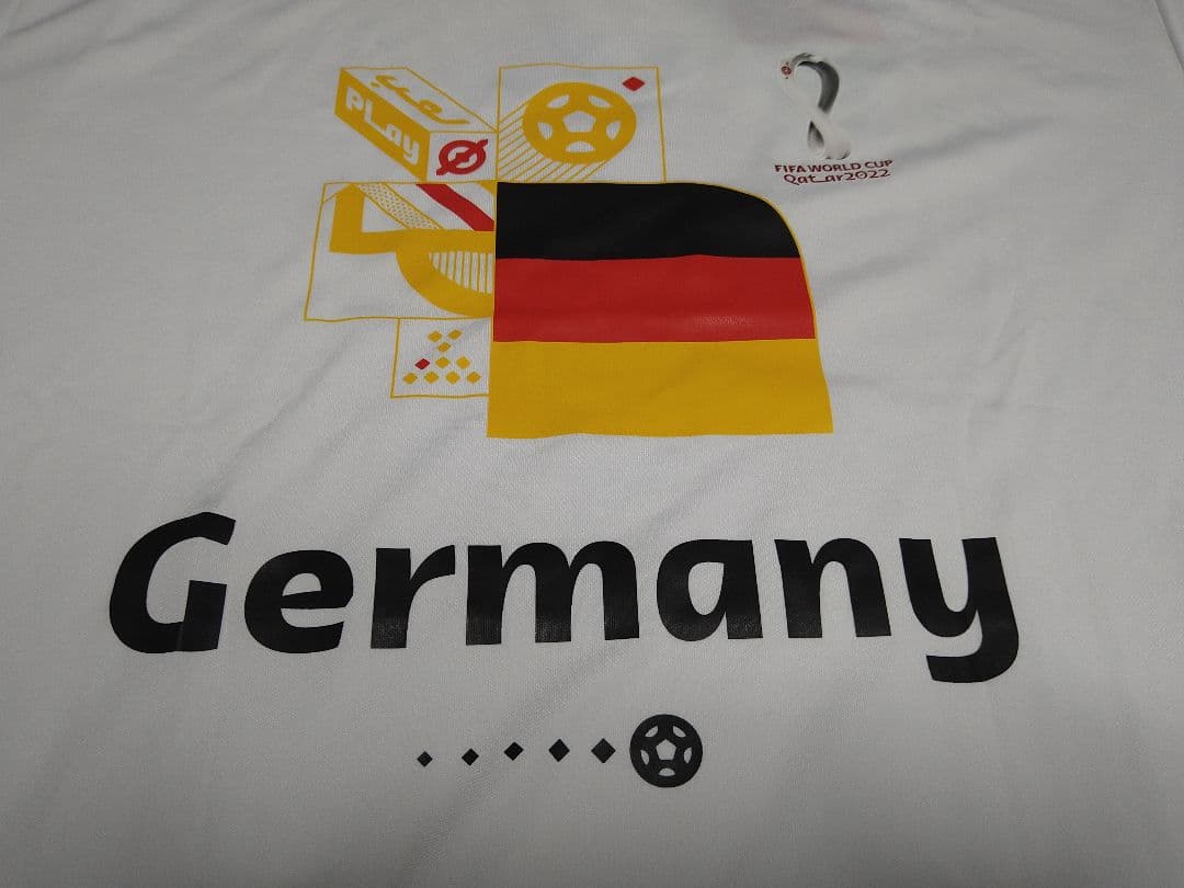 【新品】2022年 サッカー FIFAワールドカップ ドイツ代表ポロシャツL