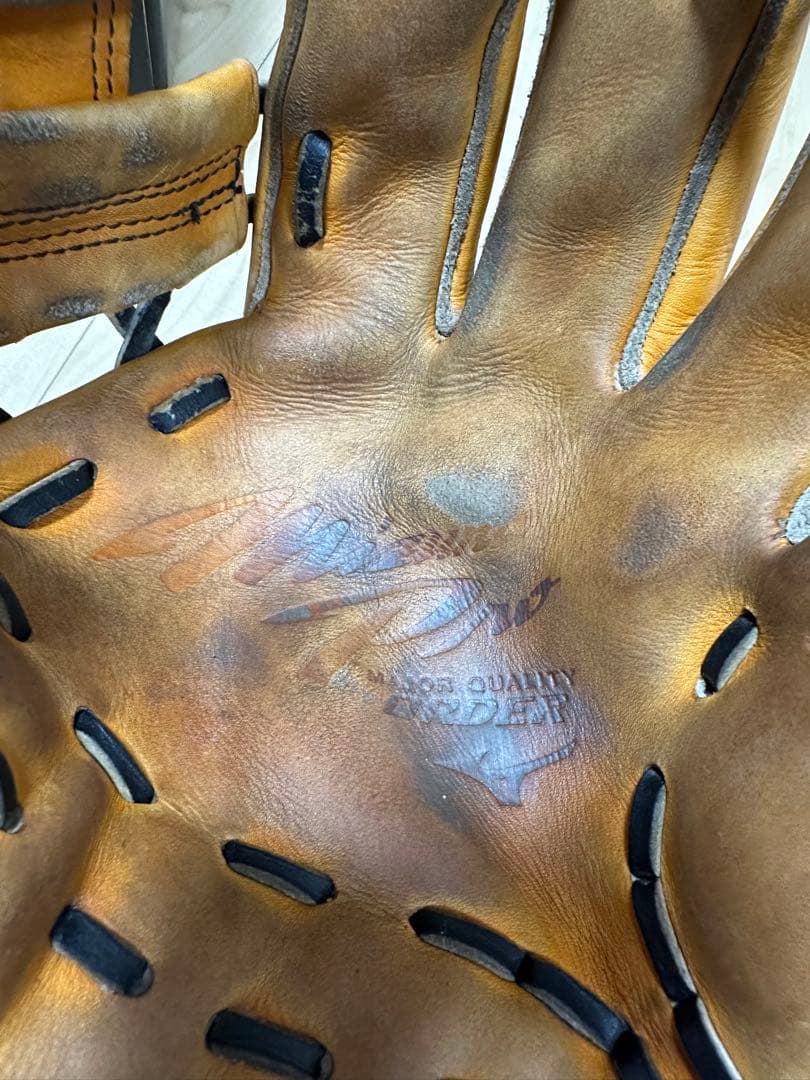 Mizuno Pro 硬式用オーダーグラブ　内野手用 坂本型　波賀ジャパン