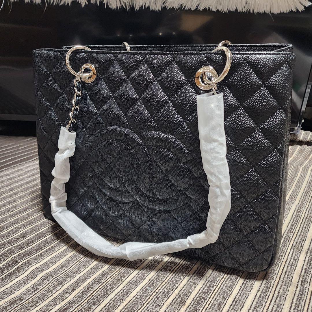 雪*衣様 CHANEL　トートバッグ　黒　シルバーチェーン