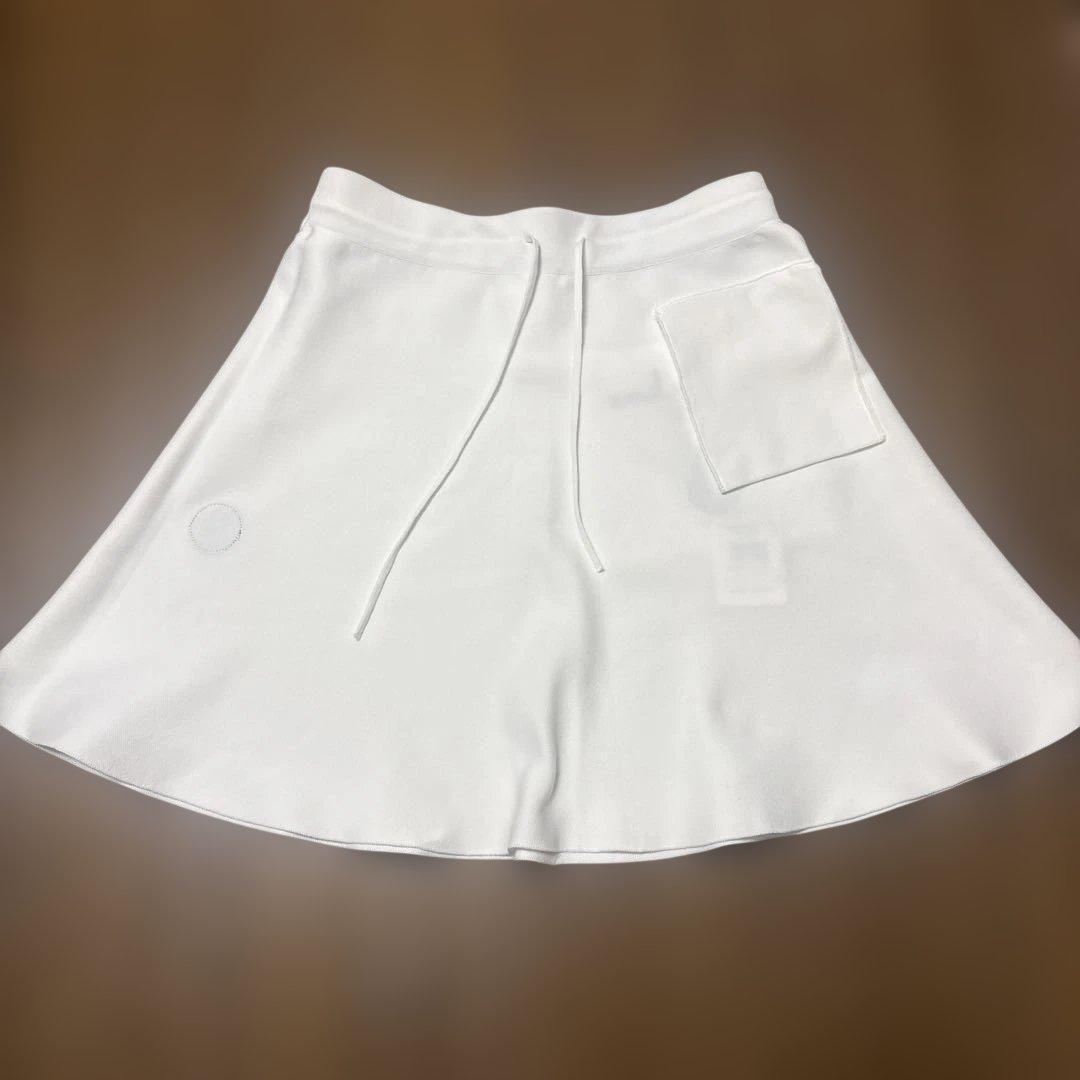 新品未使用　アンパスィ　セットアップ
