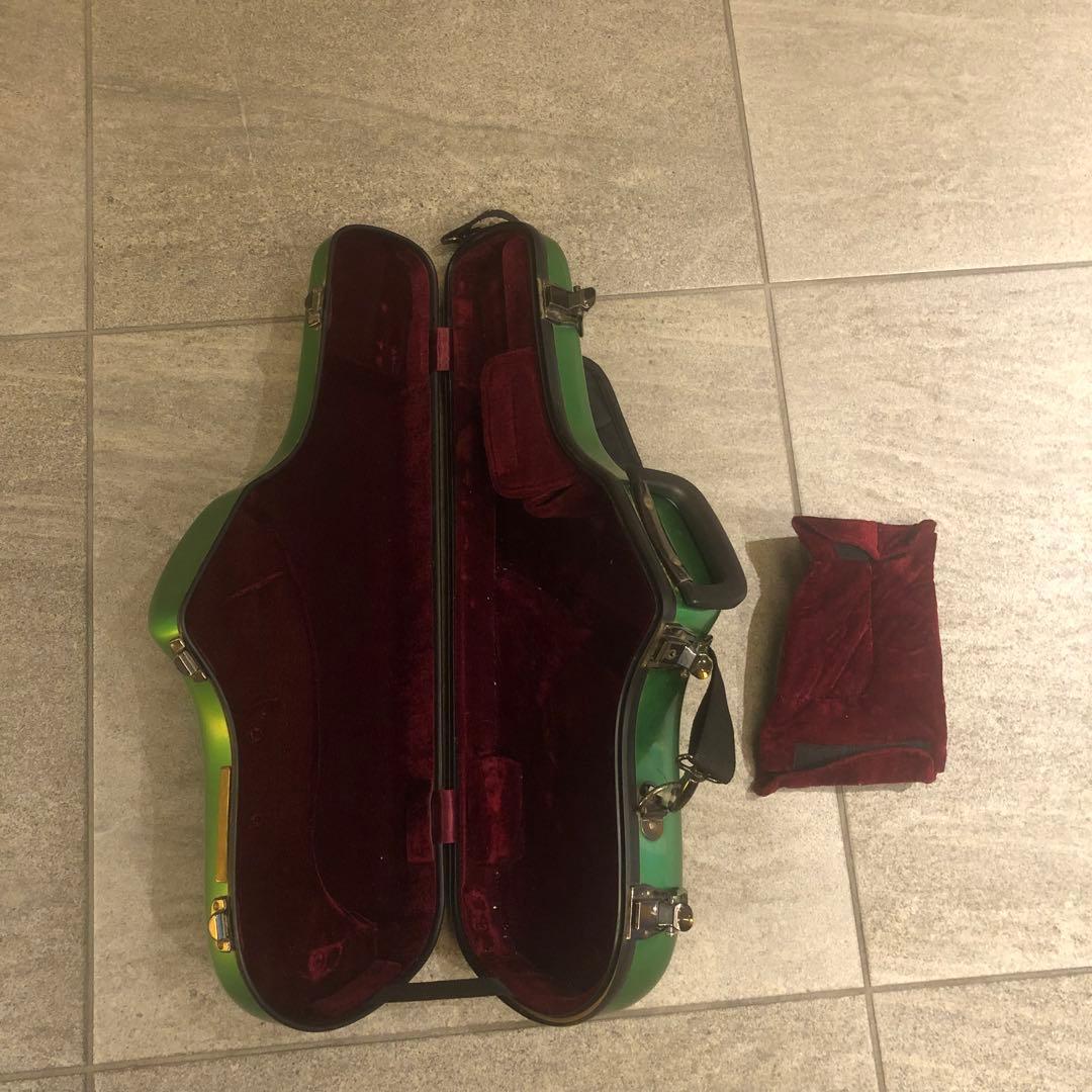 シャイニーケース　アルトサックス　グリーン