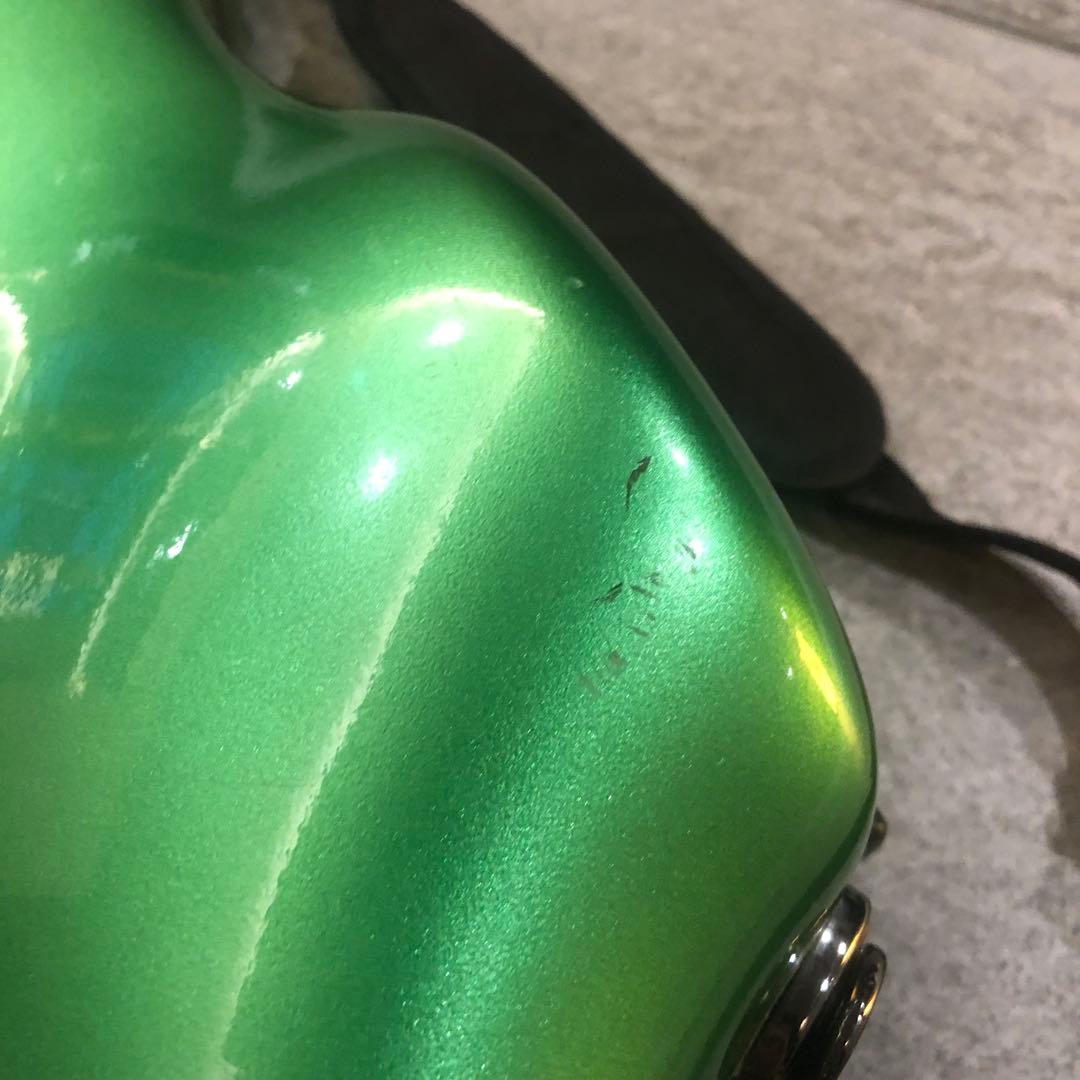 シャイニーケース　アルトサックス　グリーン