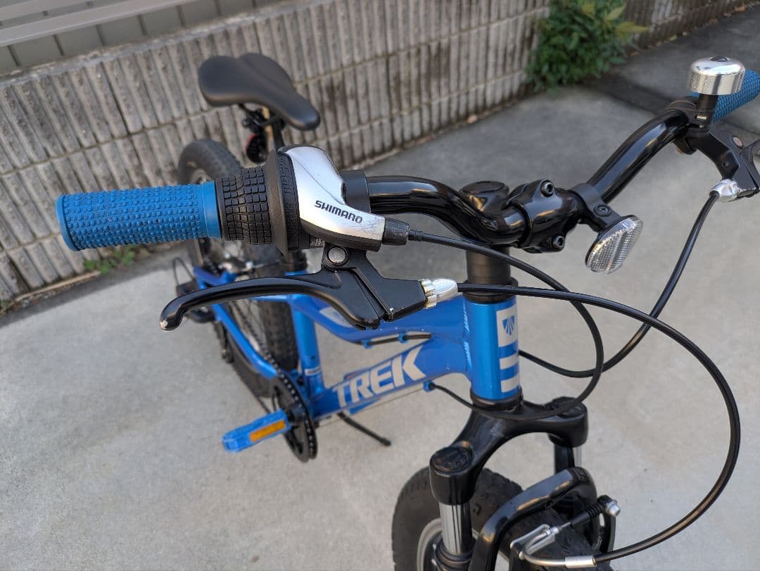 『直接引取限定』TREK キッズバイク Precaliber 20インチ 青