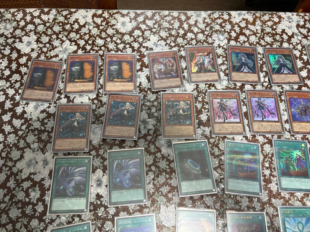 遊戯王引退品。閃刀姫デッキ、スリーブ等