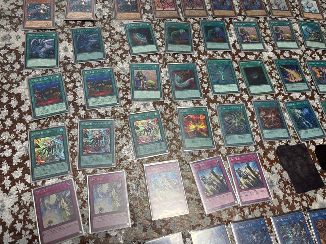 遊戯王引退品。閃刀姫デッキ、スリーブ等