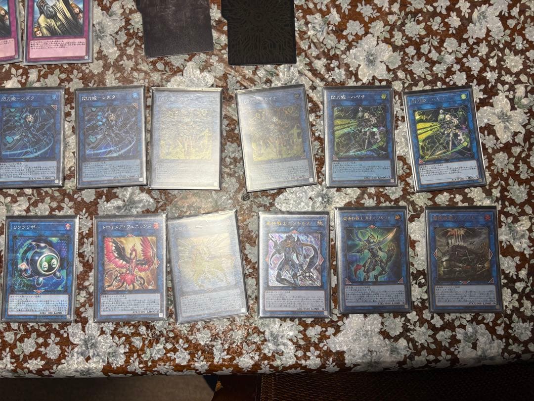 遊戯王引退品。閃刀姫デッキ、スリーブ等