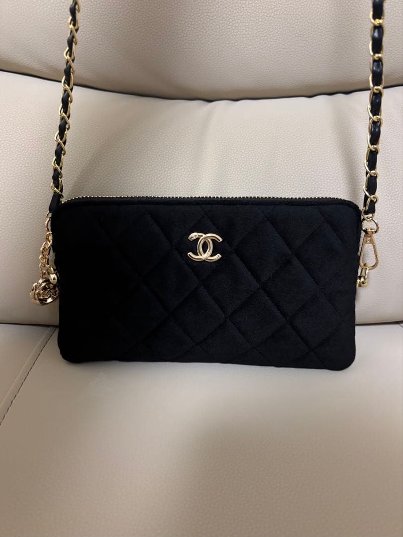 【新品未使用B品】CHANEL ノベルティ チェーン付きクラッチバッグ