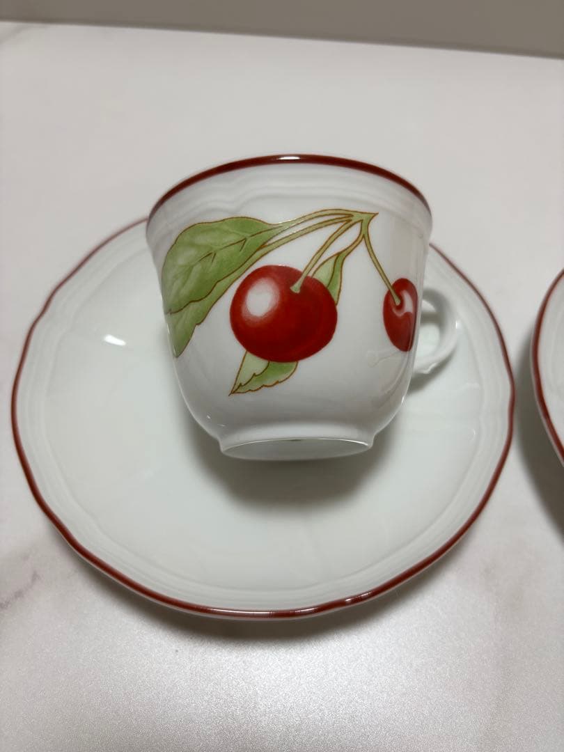 廃盤リチャードジノリ アンティコチェリー ペアティーカップ＆ソーサー　2客