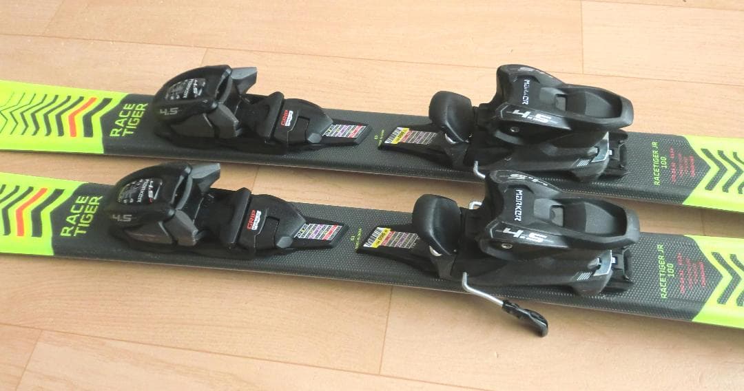 ■■送料無料■VOLKL■子供用スキーセット■板100靴20.5■WAX済■■