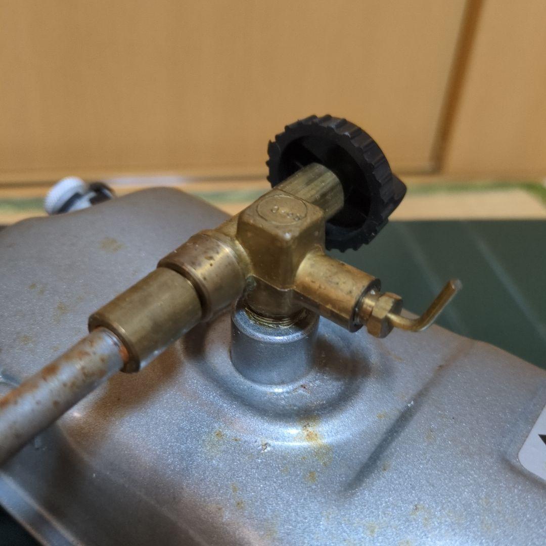 Coleman ガソリンも使えるツーバーナー Model.414