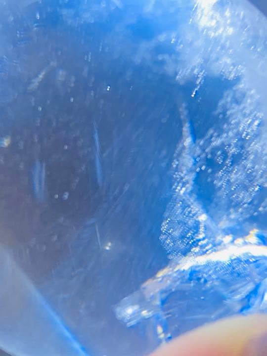 天然石　水晶球 エンジェルラダークオーツ　綺麗な青光　45.1㍉130g