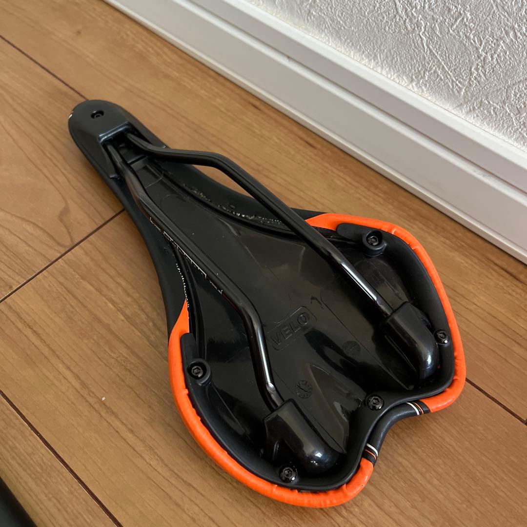 ストライダー　DADDYLAB サドルとシートポストセット