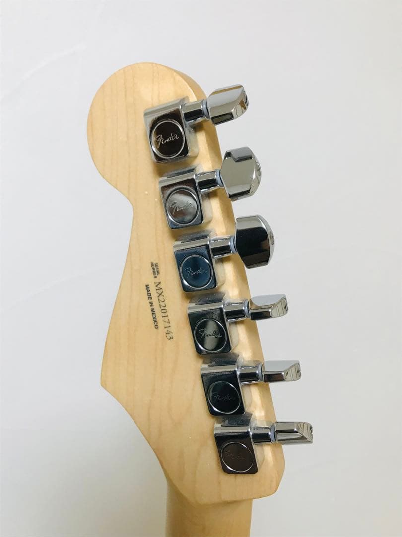 ギター Fender Player Stratocaster Polar White