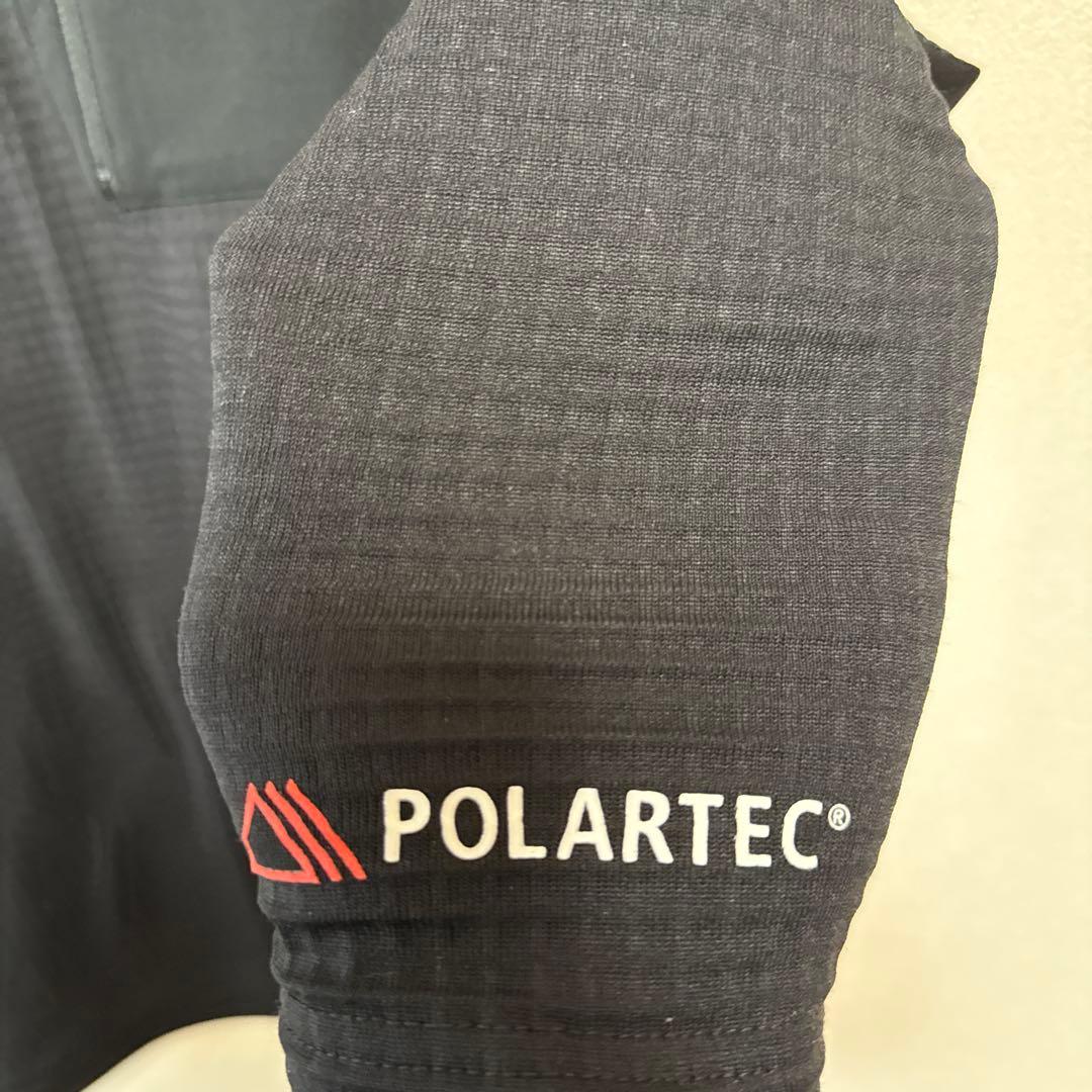 TaylorMade ブラック Mサイズ シャツ