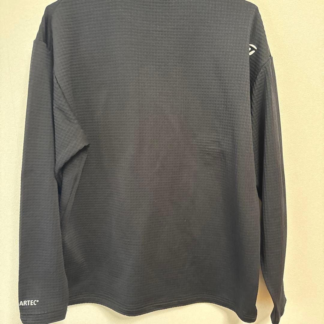 TaylorMade ブラック Mサイズ シャツ